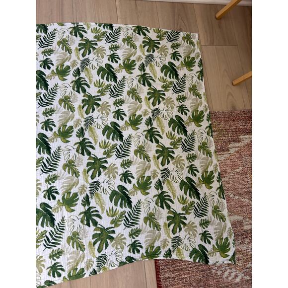 Little Unicorn Cotton Muslin Swaddle Blanket - Tropical Leaf - Picture 5 of 6